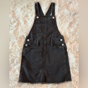 Girls Old navy skirtall denim dress light black. Size S 6 - 7 Jean Dress